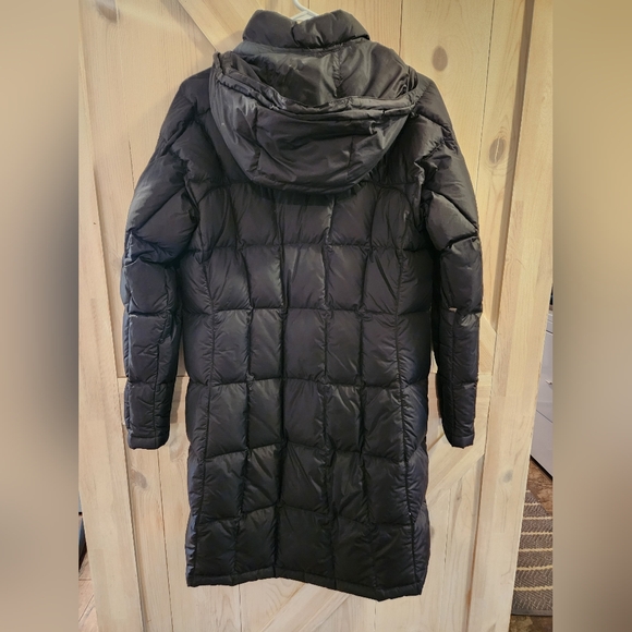 The North Face Metropolis Parka - Picture 2 of 13